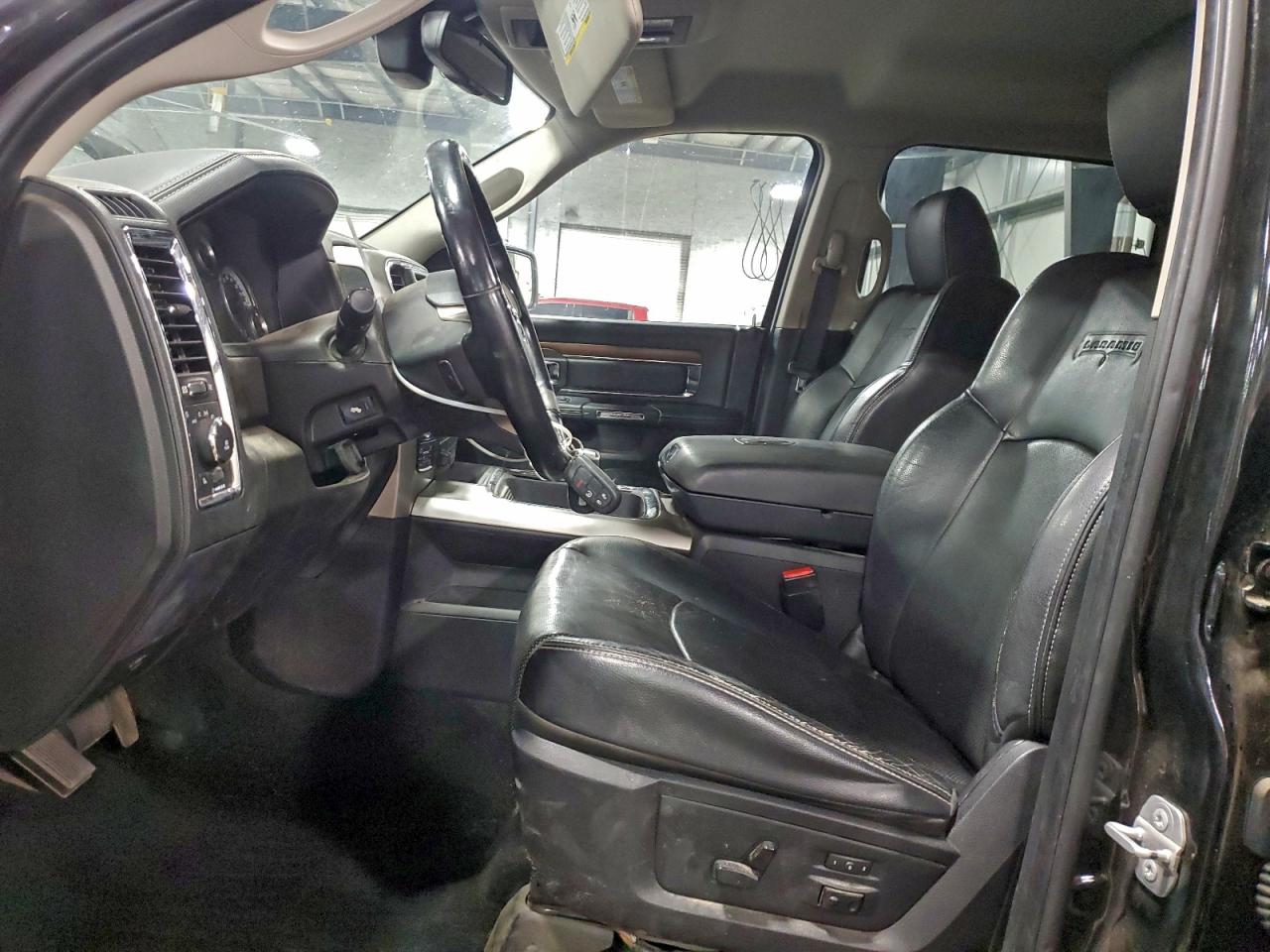 2015 Ram 1500 Laramie VIN: 1C6RR7NT1FS776411 Lot: 93636845