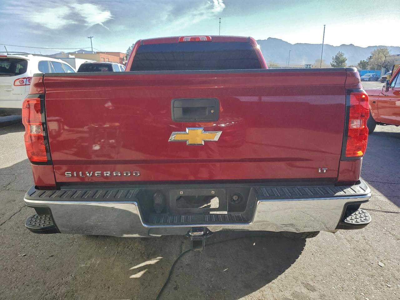 2018 Chevrolet Silverado C1500 Lt VIN: 1GCRCREH0JZ263328 Lot: 94735485