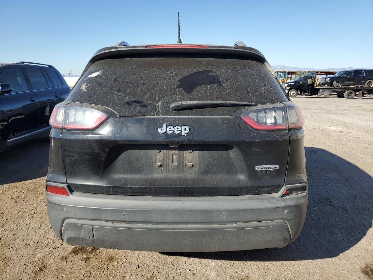 2019 Jeep Cherokee Latitude Plus VIN: 1C4PJLLB4KD370745 Lot: 91249085