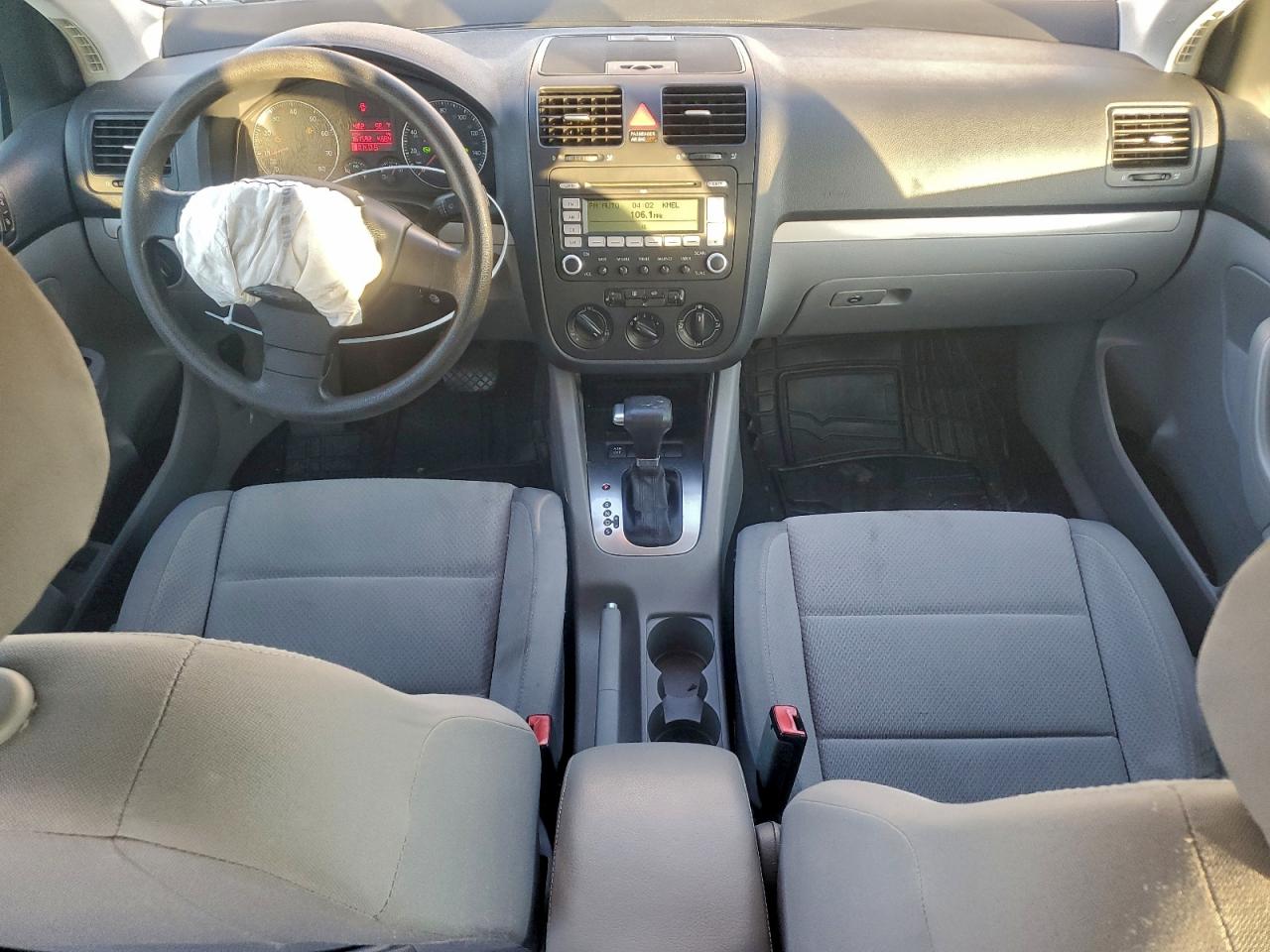 2008 Volkswagen Rabbit VIN: WVWDB71K18W325656 Lot: 93886415