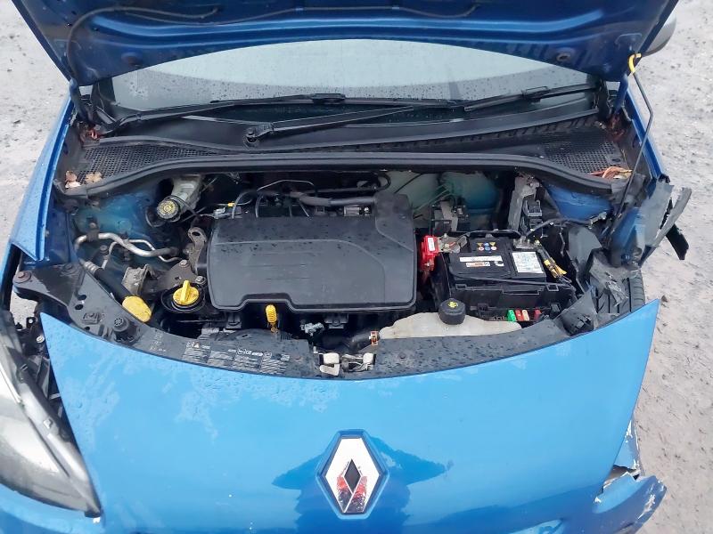 2011 RENAULT CLIO 1.2 16V DYNAMIQUE TOMTOM 5DR