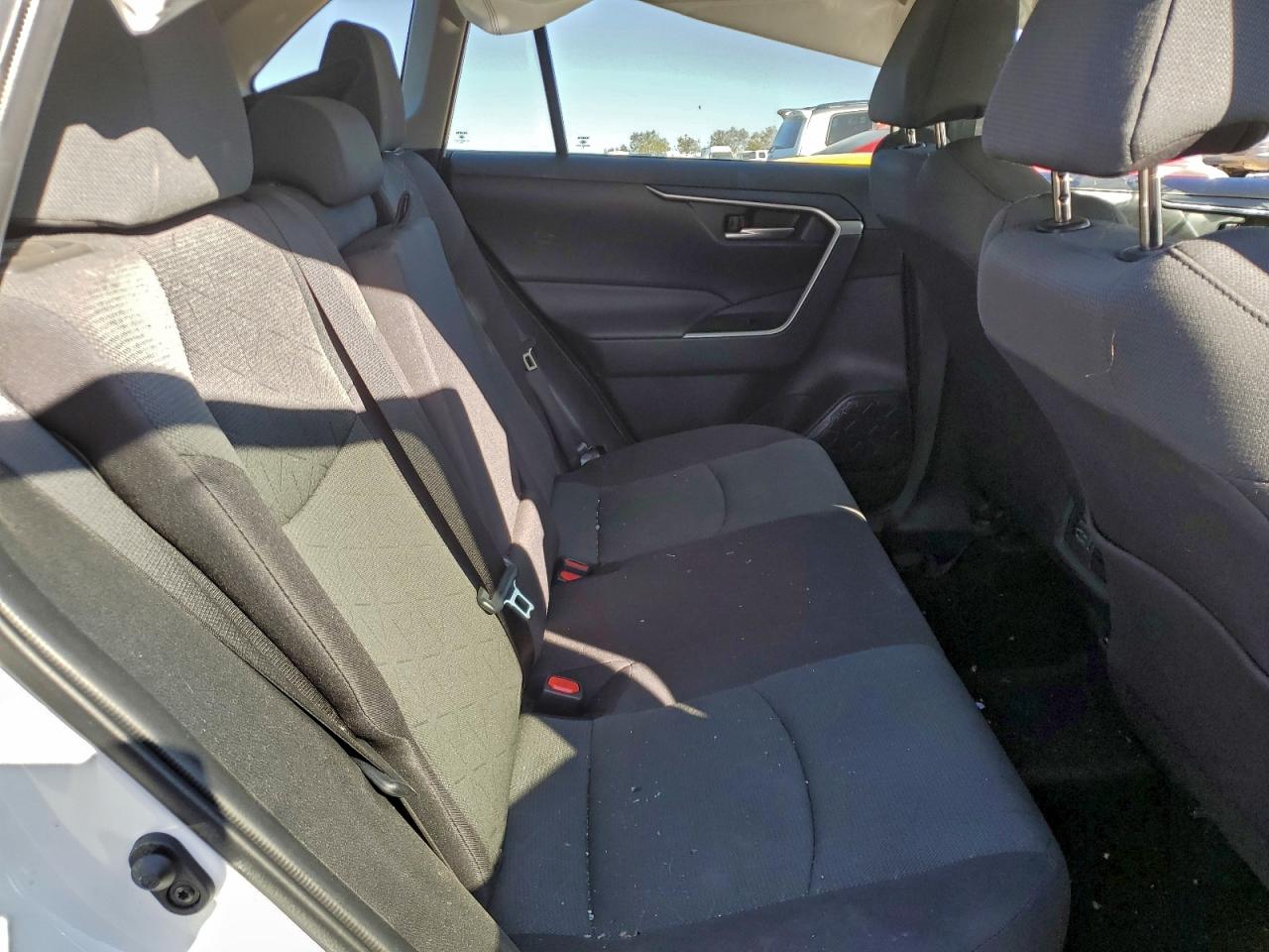 2024 Toyota Rav4 Xle VIN: 2T3P1RFV5RC408667 Lot: 94582025