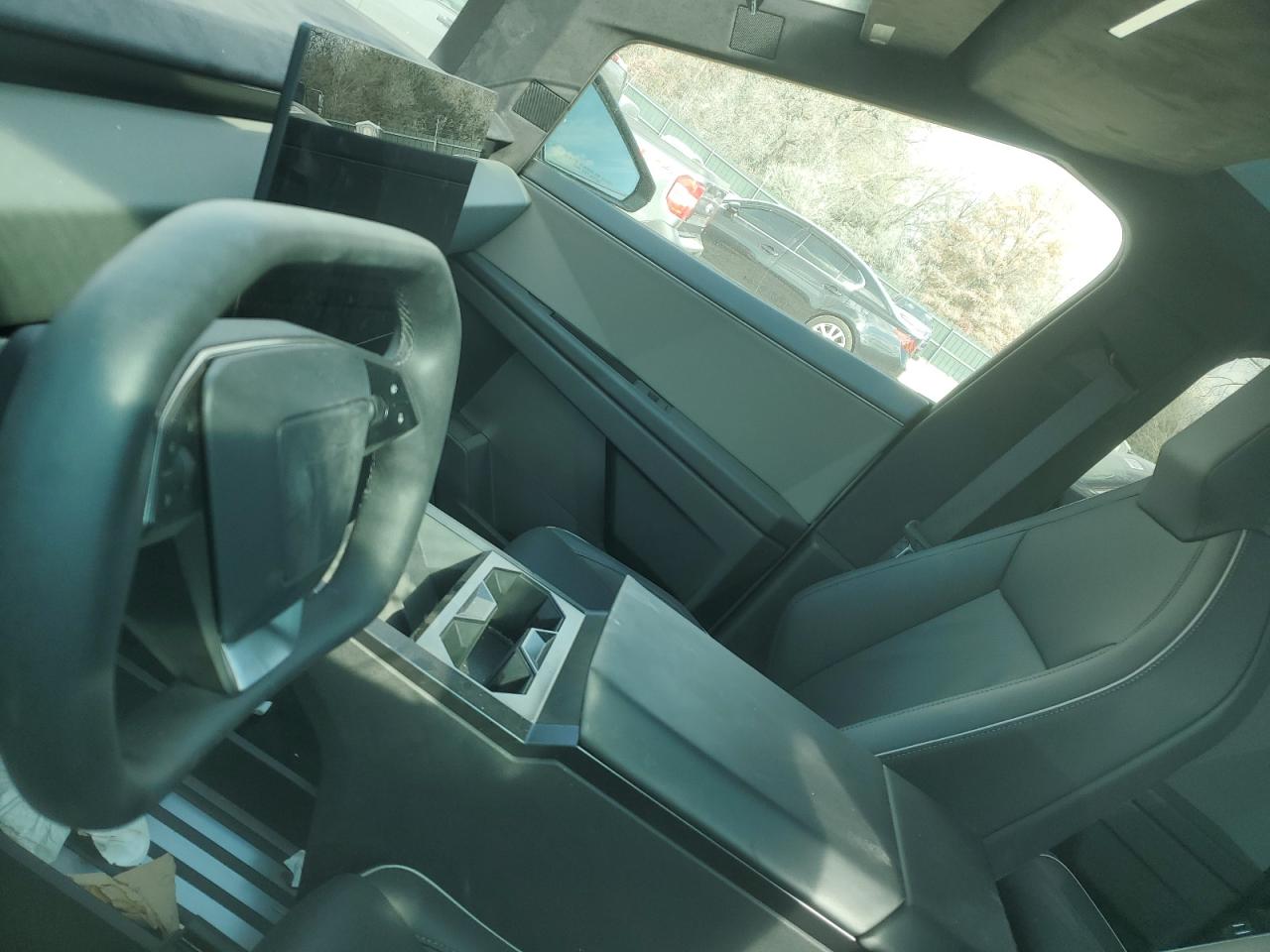 2024 Tesla Cybertruck VIN: 7G2CEHEE9RA027272 Lot: 93488135