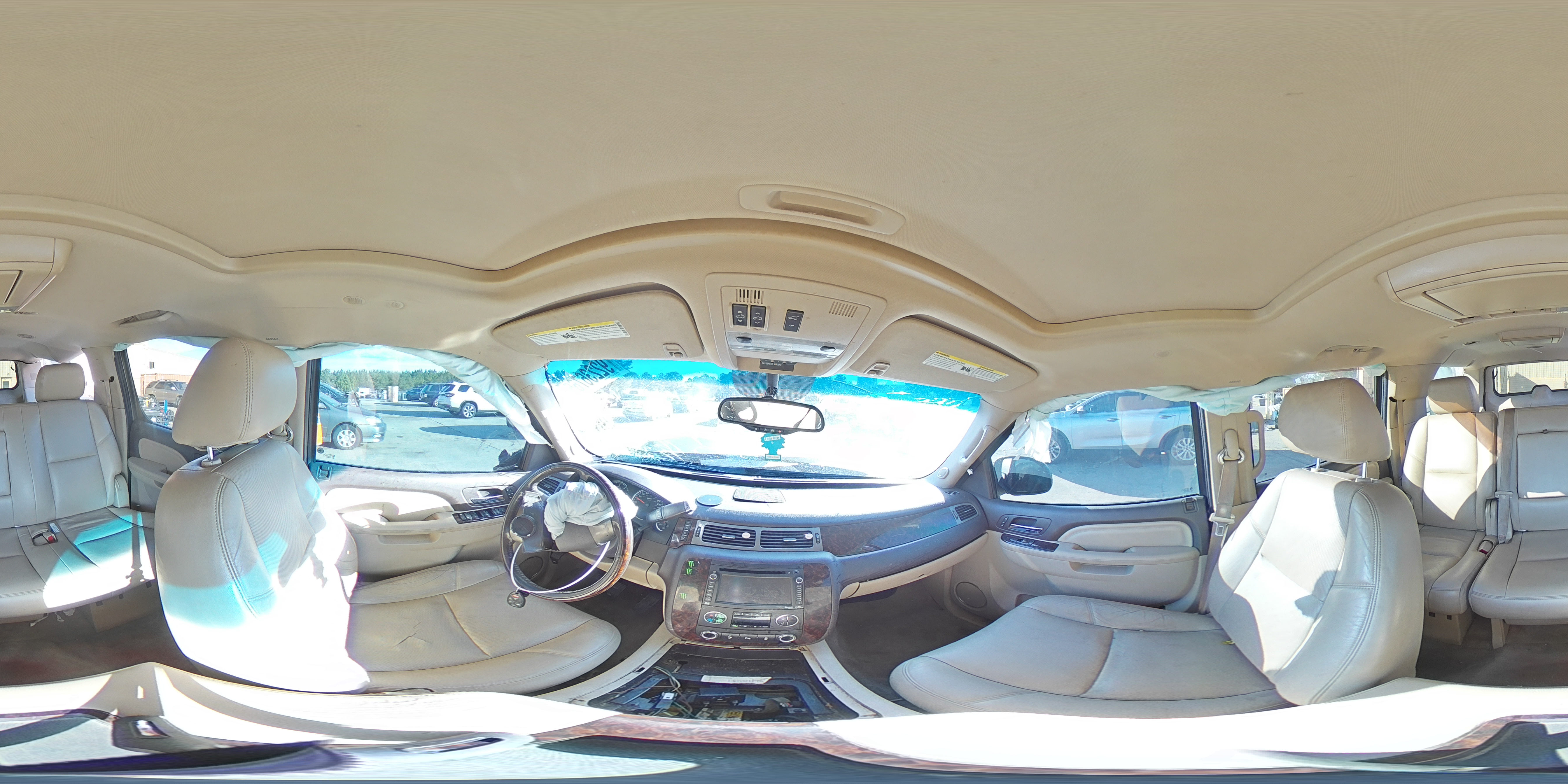 2012 GMC Yukon Xl Denali VIN: 1GKS2MEFXCR210858 Lot: 92236765