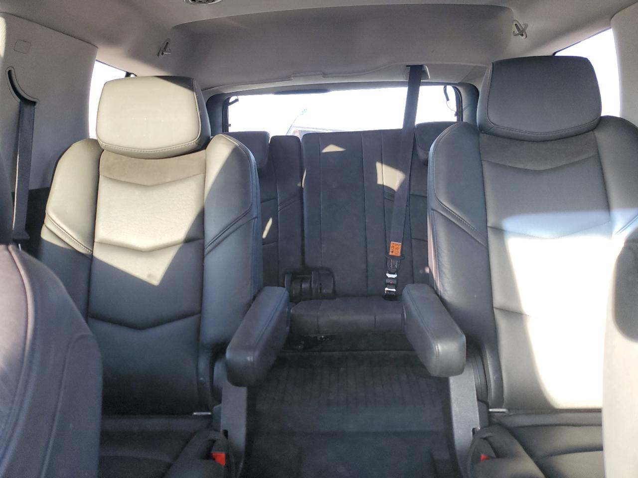 2019 Cadillac Escalade Luxury VIN: 1GYS4BKJXKR276712 Lot: 90380805