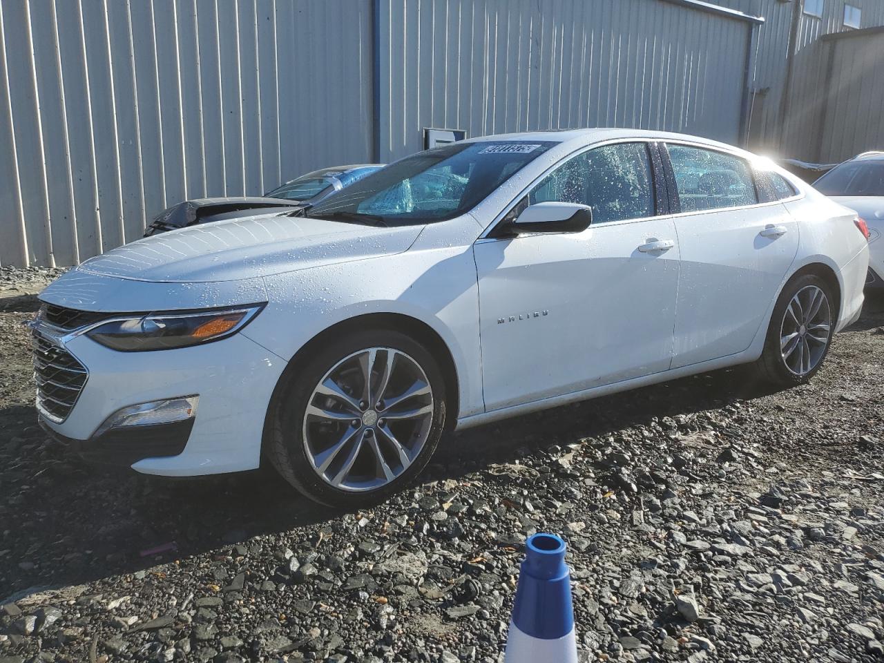1G1ZD5ST0PF131848 CHEVROLET MALIBU Photo 1