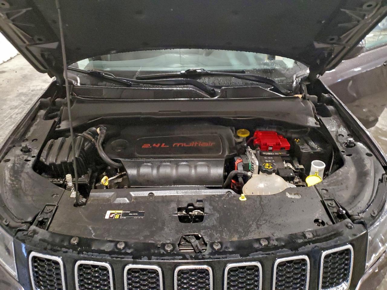 2019 Jeep Compass Latitude VIN: 3C4NJDBB9KT847887 Lot: 94096305