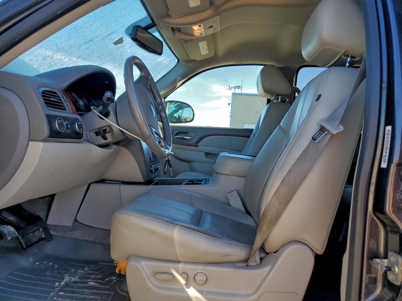 2010 GMC Yukon Xl K1500 Slt VIN: 1GKUKKE36AR125547 Lot: 93834555