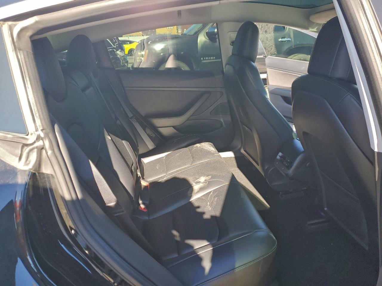 2018 Tesla Model 3 VIN: 5YJ3E1EA3JF173228 Lot: 93717545