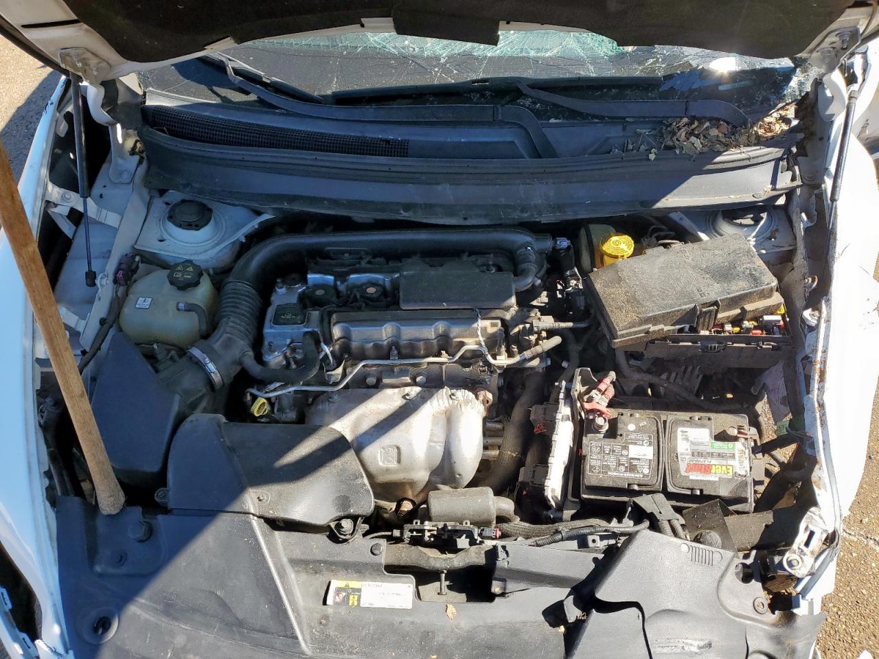 2014 Jeep Cherokee Latitude VIN: 1C4PJMCB4EW140928 Lot: 92135375