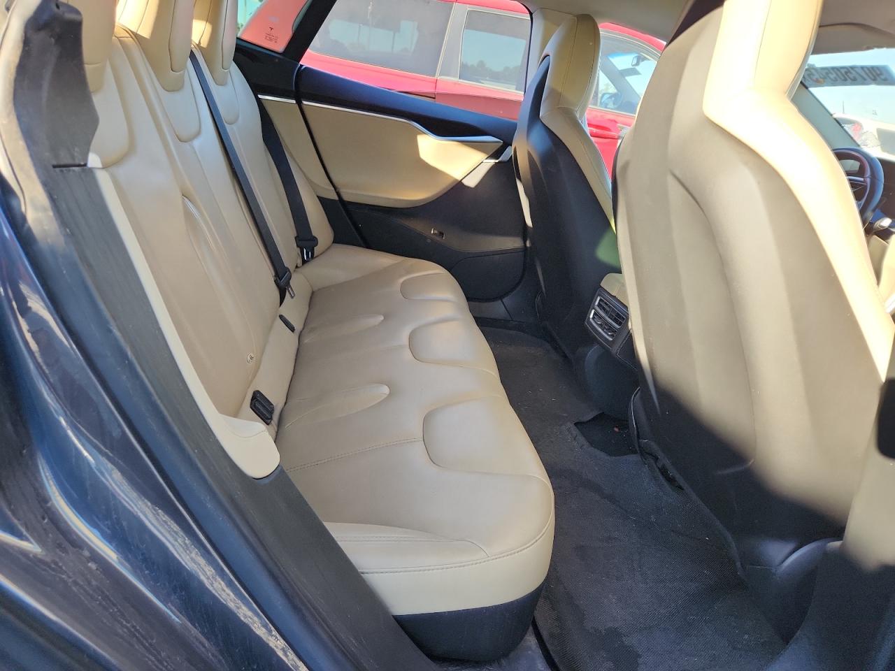 2014 Tesla Model S VIN: 5YJSA1S13EFP63690 Lot: 90750545