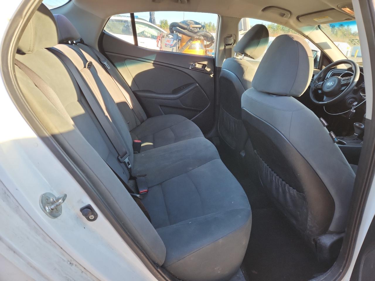 2015 Kia Optima Lx VIN: KNAGM4A76F5587478 Lot: 92469575