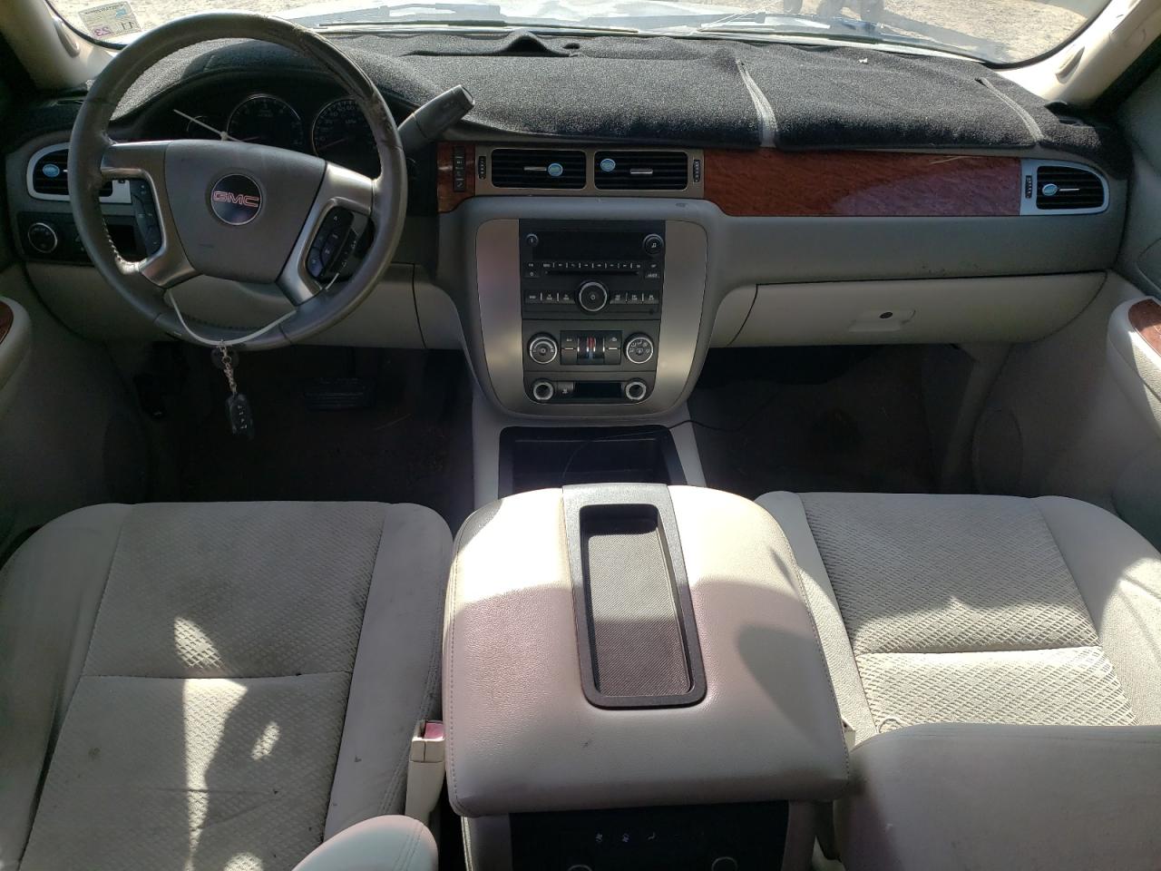 2007 GMC Yukon Xl C1500 VIN: 1GKFC16J77J194770 Lot: 93774675