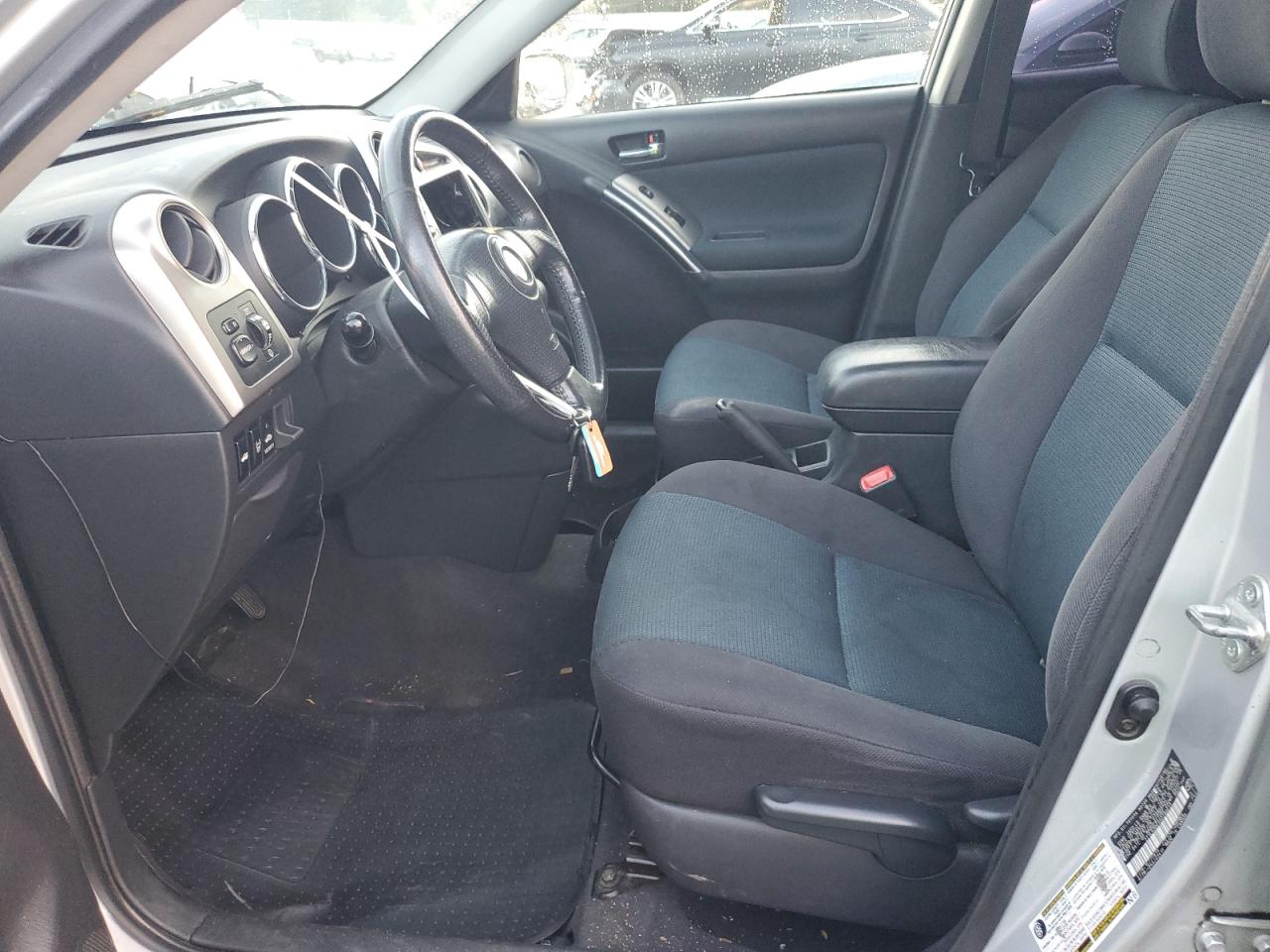 2005 Toyota Corolla Matrix Base VIN: 2T1LR30E05C390613 Lot: 91686875