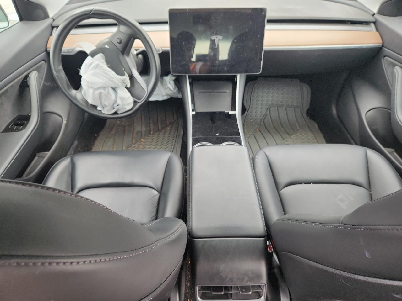 2019 Tesla Model 3 VIN: 5YJ3E1EA5KF359645 Lot: 93496825