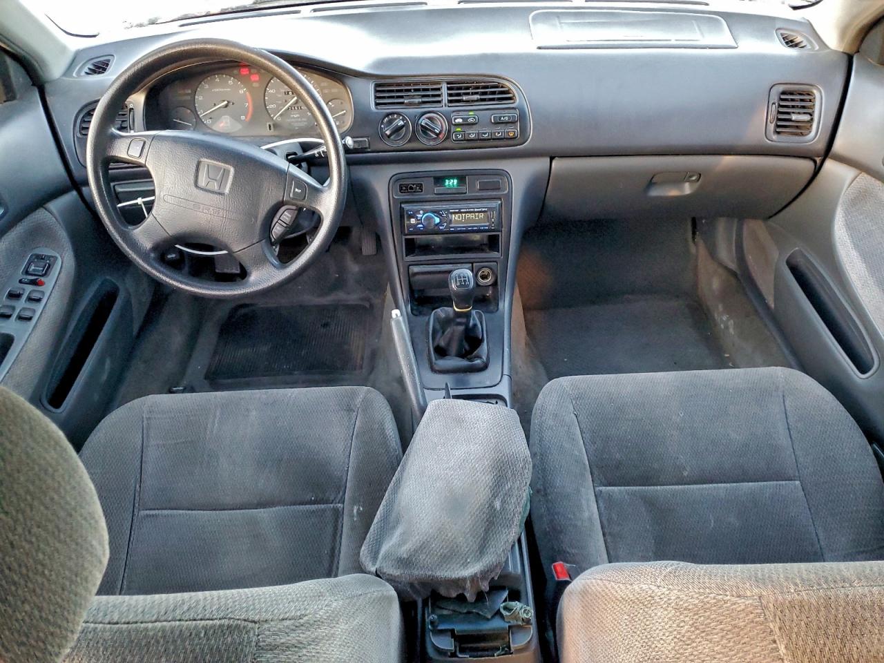 1996 Honda Accord Lx VIN: 1HGCD5536TA240753 Lot: 94273325