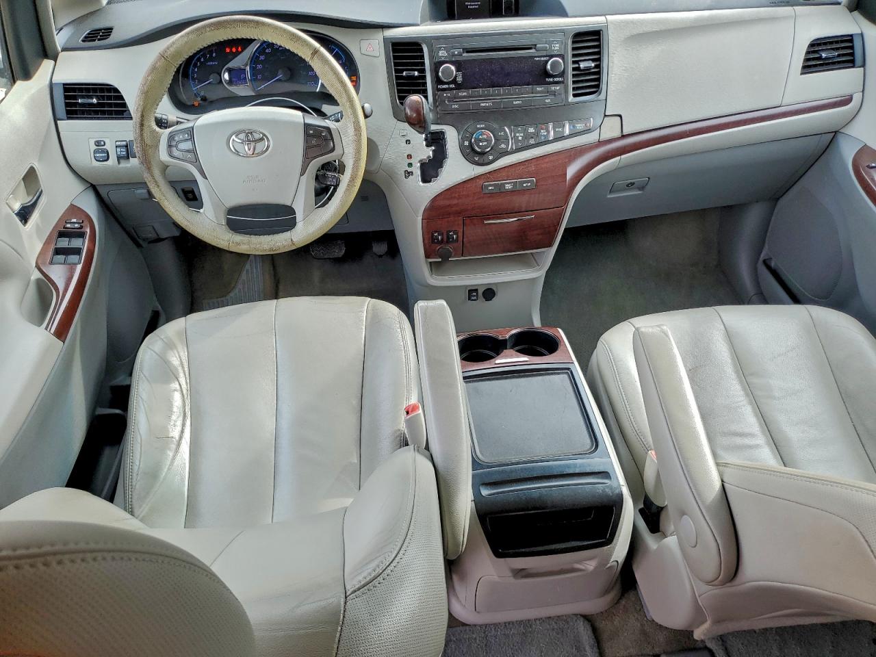 2012 Toyota Sienna Xle VIN: 5TDYK3DC5CS255778 Lot: 94214015