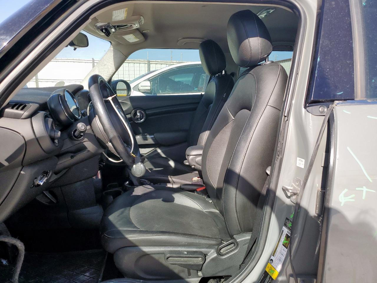 2015 Mini Cooper VIN: WMWXS5C54FT829123 Lot: 91071815