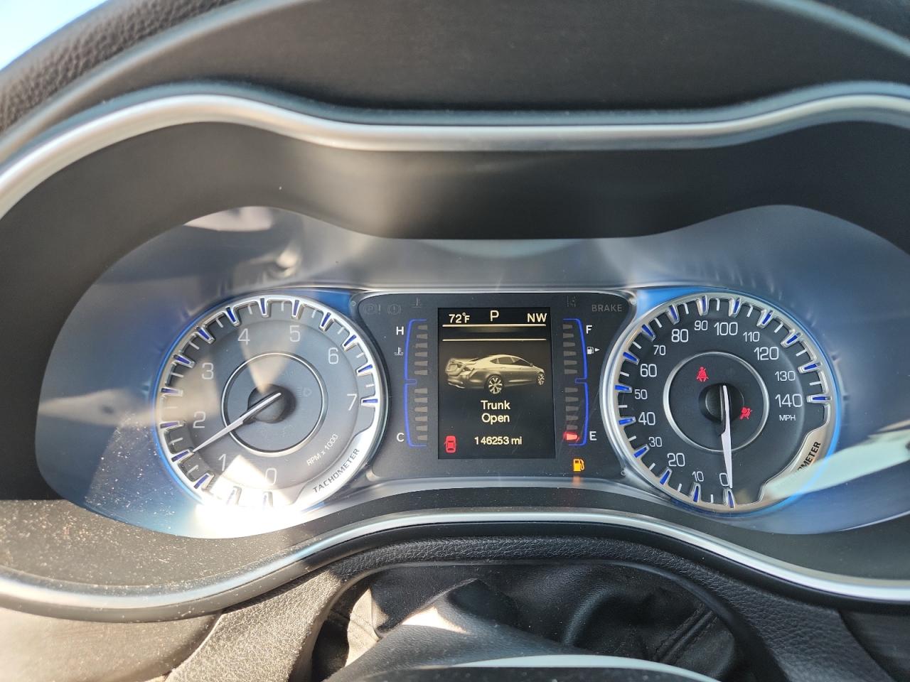 2015 Chrysler 200 Limited VIN: 1C3CCCAB1FN542570 Lot: 92818065