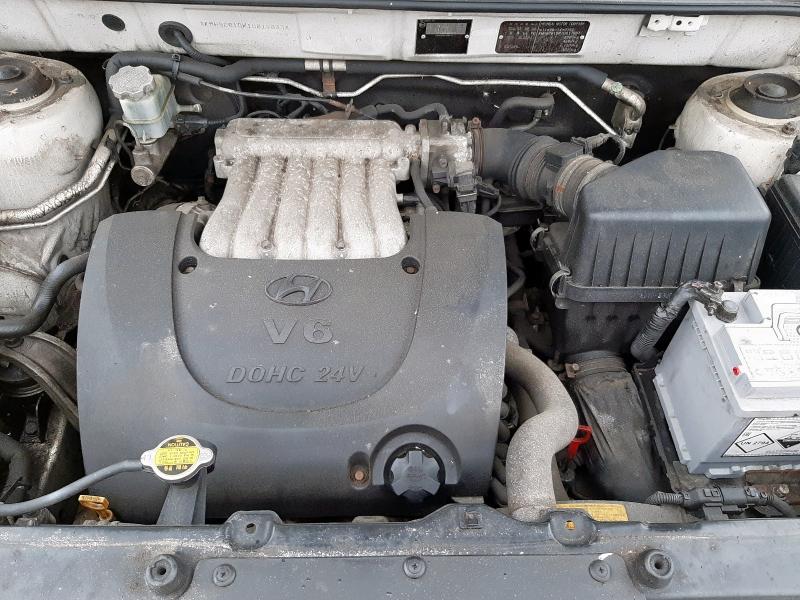 2001 HYUNDAI SANTA FE 2.7 V6 5DR AUTO