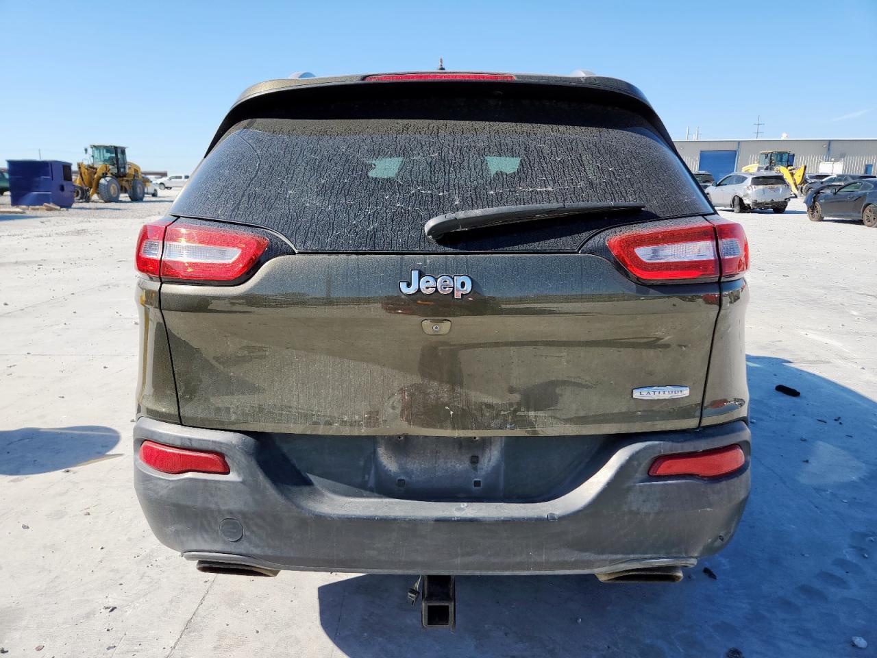 2016 Jeep Cherokee Latitude VIN: 1C4PJLCS6GW110567 Lot: 92310865