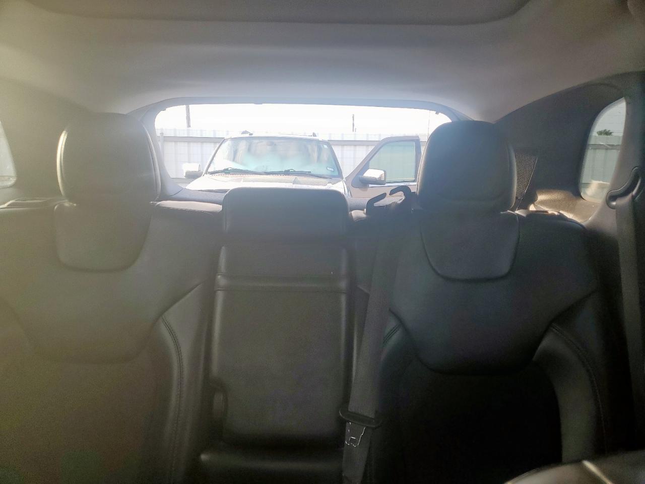 2019 Jeep Cherokee Latitude Plus VIN: 1C4PJLLB1KD366703 Lot: 93881865