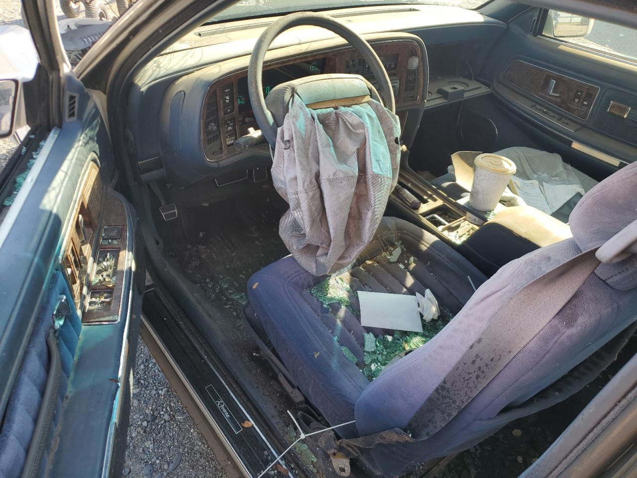 1992 Buick Riviera VIN: 1G4EZ13L8NU404067 Lot: 90034985