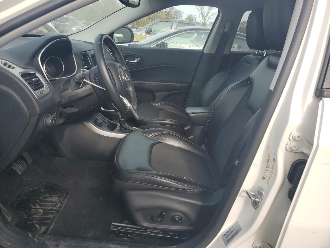 2017 Jeep Compass Latitude VIN: 3C4NJDBB4HT672067 Lot: 91120535