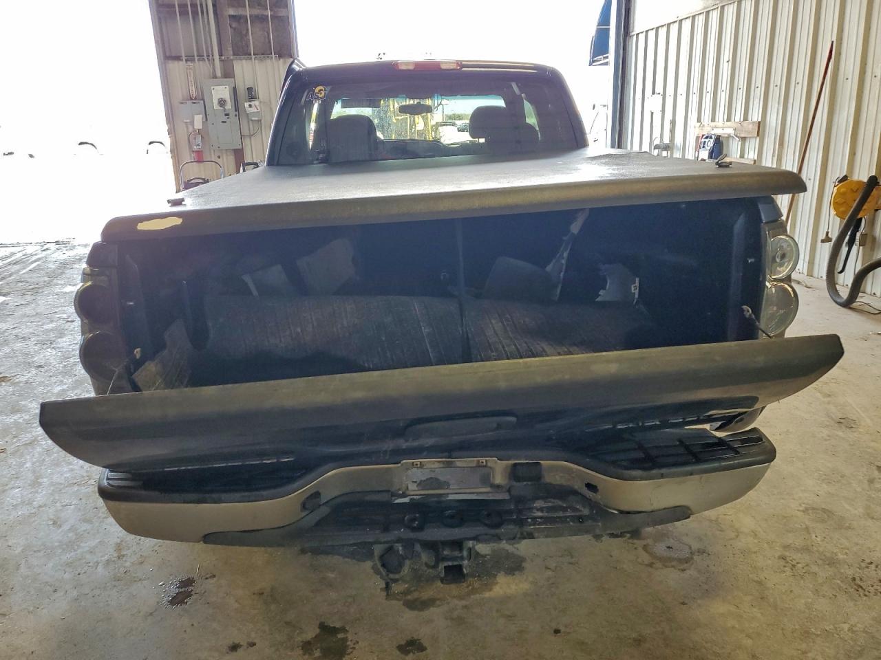 2002 Chevrolet Silverado C1500 VIN: 2GCEC19V921184847 Lot: 94118725