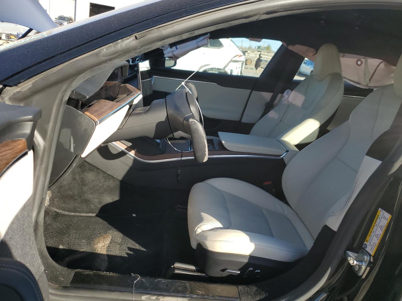 2022 Tesla Model S VIN: 5YJSA1E55NF461137 Lot: 92002355