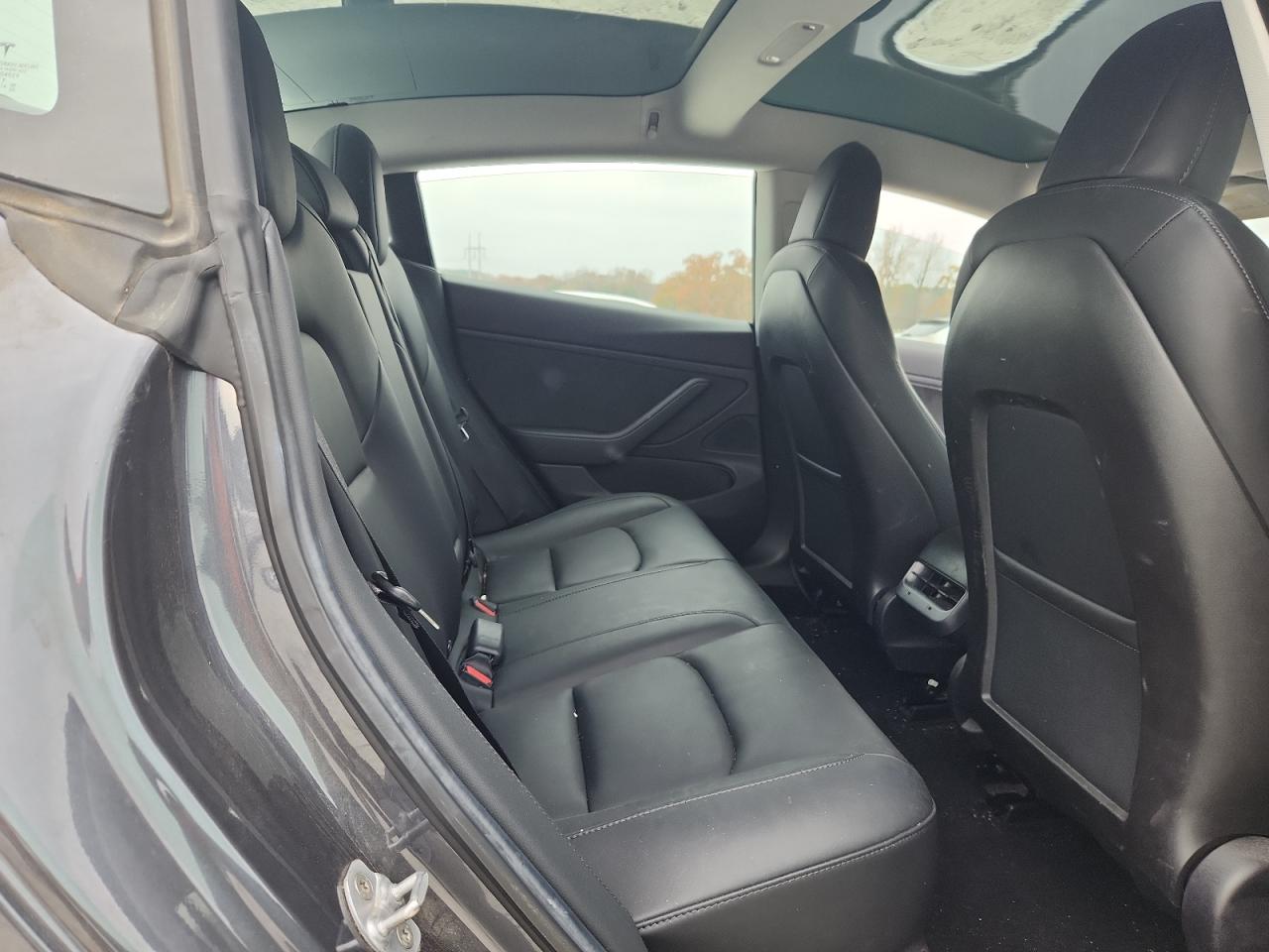 2019 Tesla Model 3 VIN: 5YJ3E1EA5KF359645 Lot: 93496825