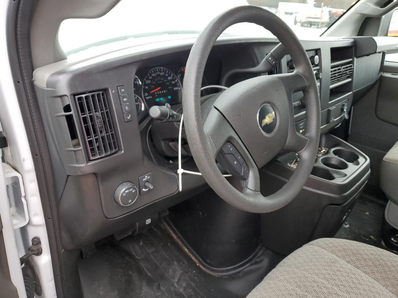 2024 Chevrolet Express G2500 VIN: 1GCWGAFP7R1222252 Lot: 91329365