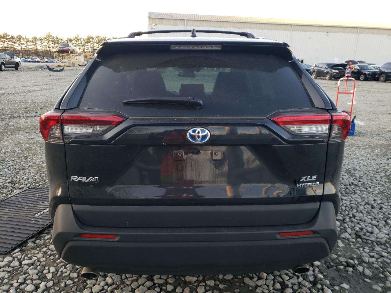 4T3RWRFV7NU073933 2022 Toyota Rav4 Xle