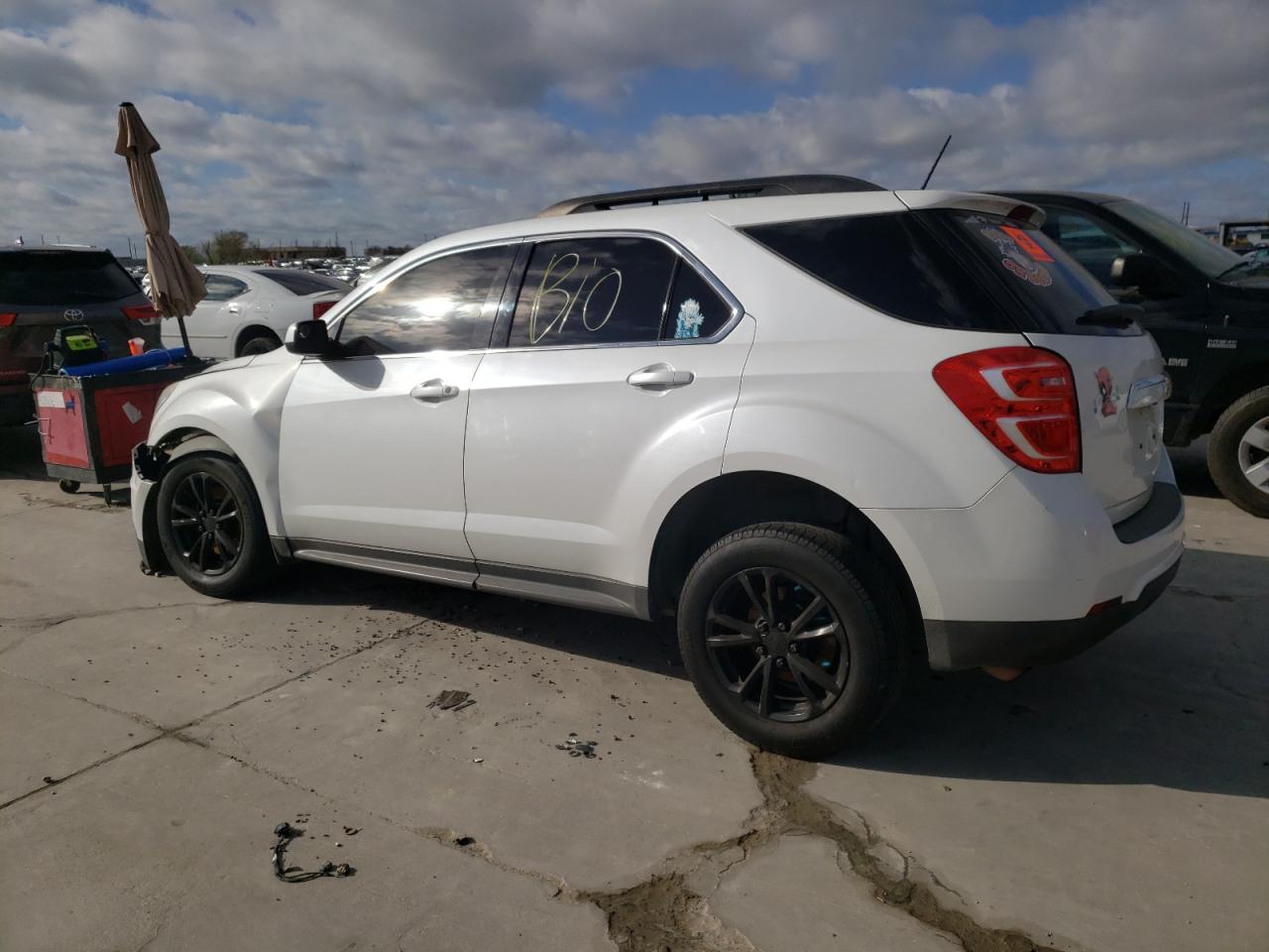 2016 Chevrolet Equinox - Image 2