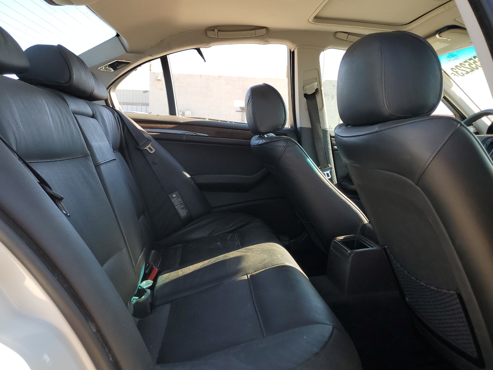 WBAET37453NJ38905 2003 BMW 325 I