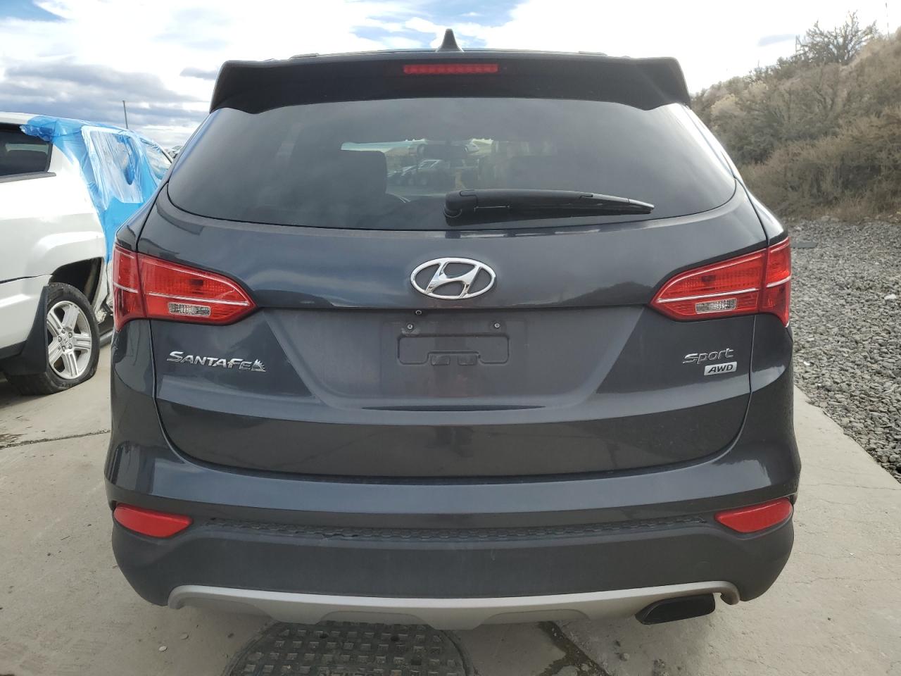 5XYZUDLB7GG380135 2016 Hyundai Santa Fe Sport