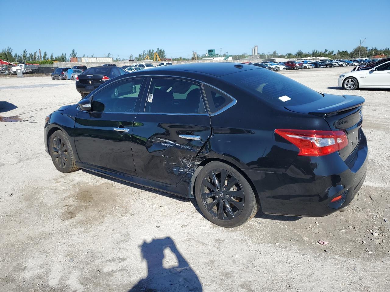 2018 Nissan Sentra - Image 2