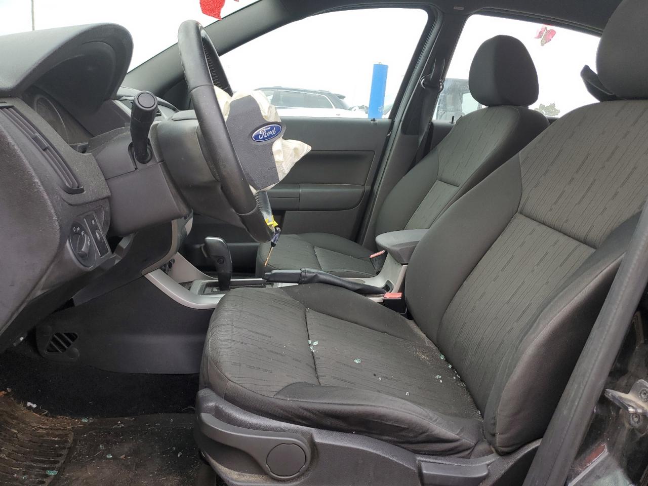 2010 Ford Focus - Image 7