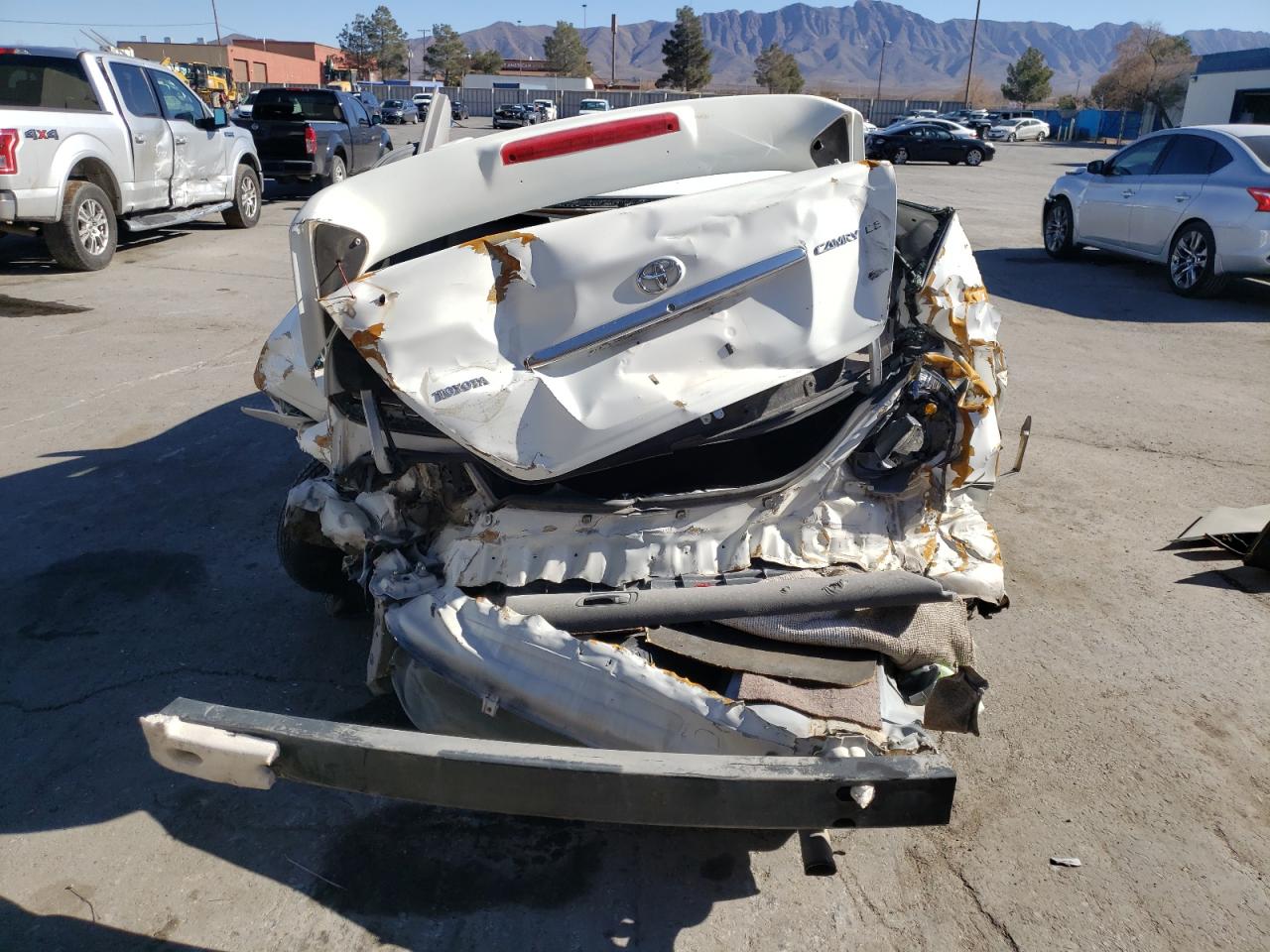 2005 Toyota Camry Le VIN: 4T1BE32K65U593126 Lot: 81970223