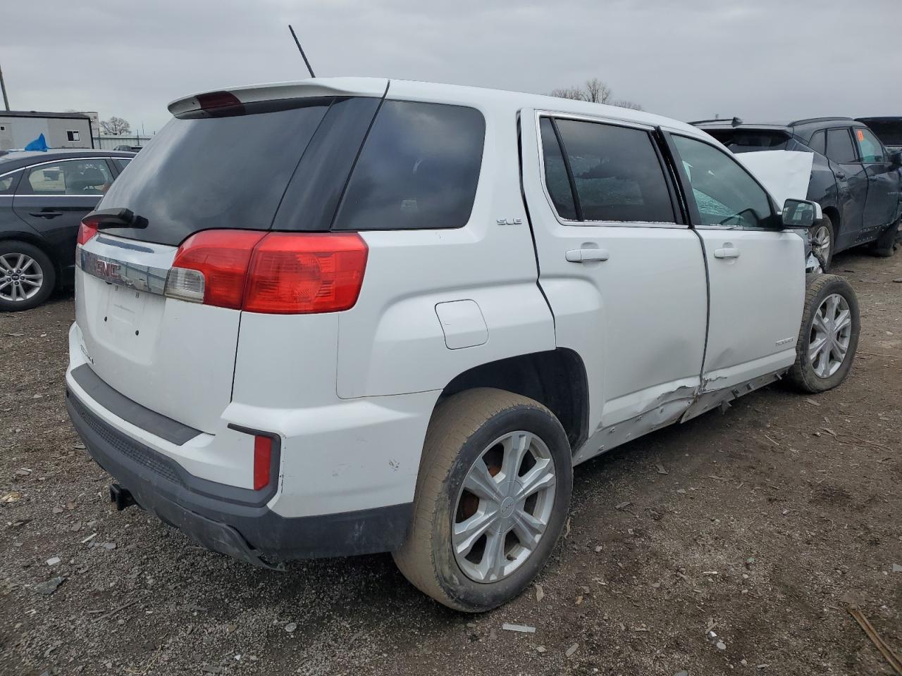 2GKALMEK8H6346883 2017 GMC Terrain Sle