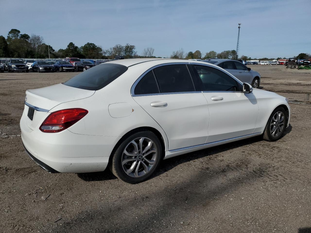 2018 Mercedes-Benz C 300 VIN: 55SWF8DB2KU235151 Lot: 79893303