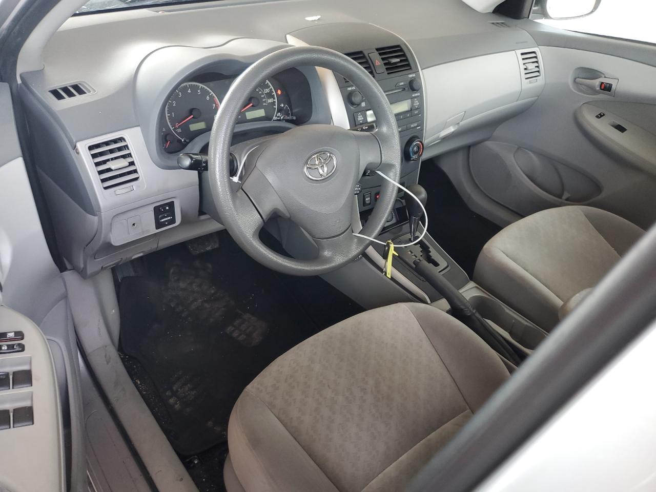 2009 Toyota Corolla - Image 8