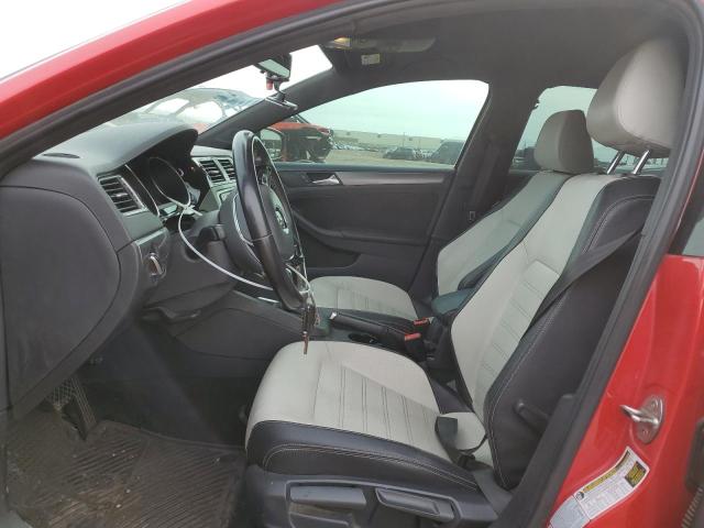  VOLKSWAGEN JETTA 2016 Красный