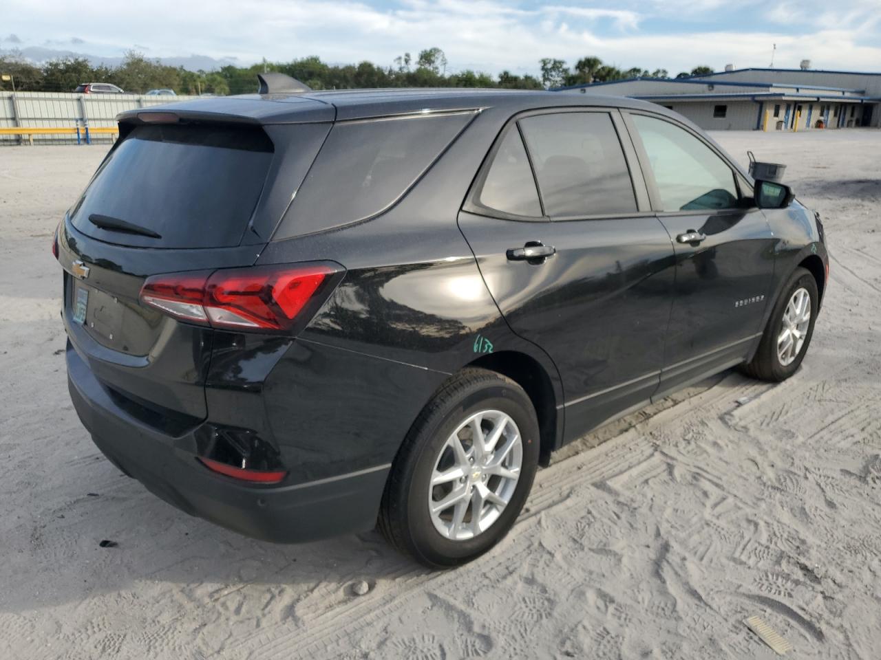 2GNAXHEV5N6146581 CHEVROLET EQUINOX 2022