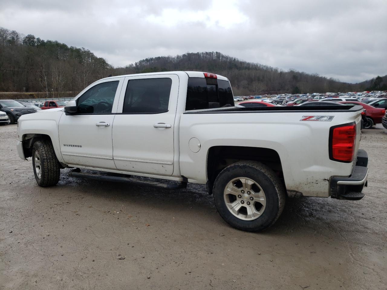 3GCUKREC6HG213125 2017 Chevrolet Silverado K1500 Lt