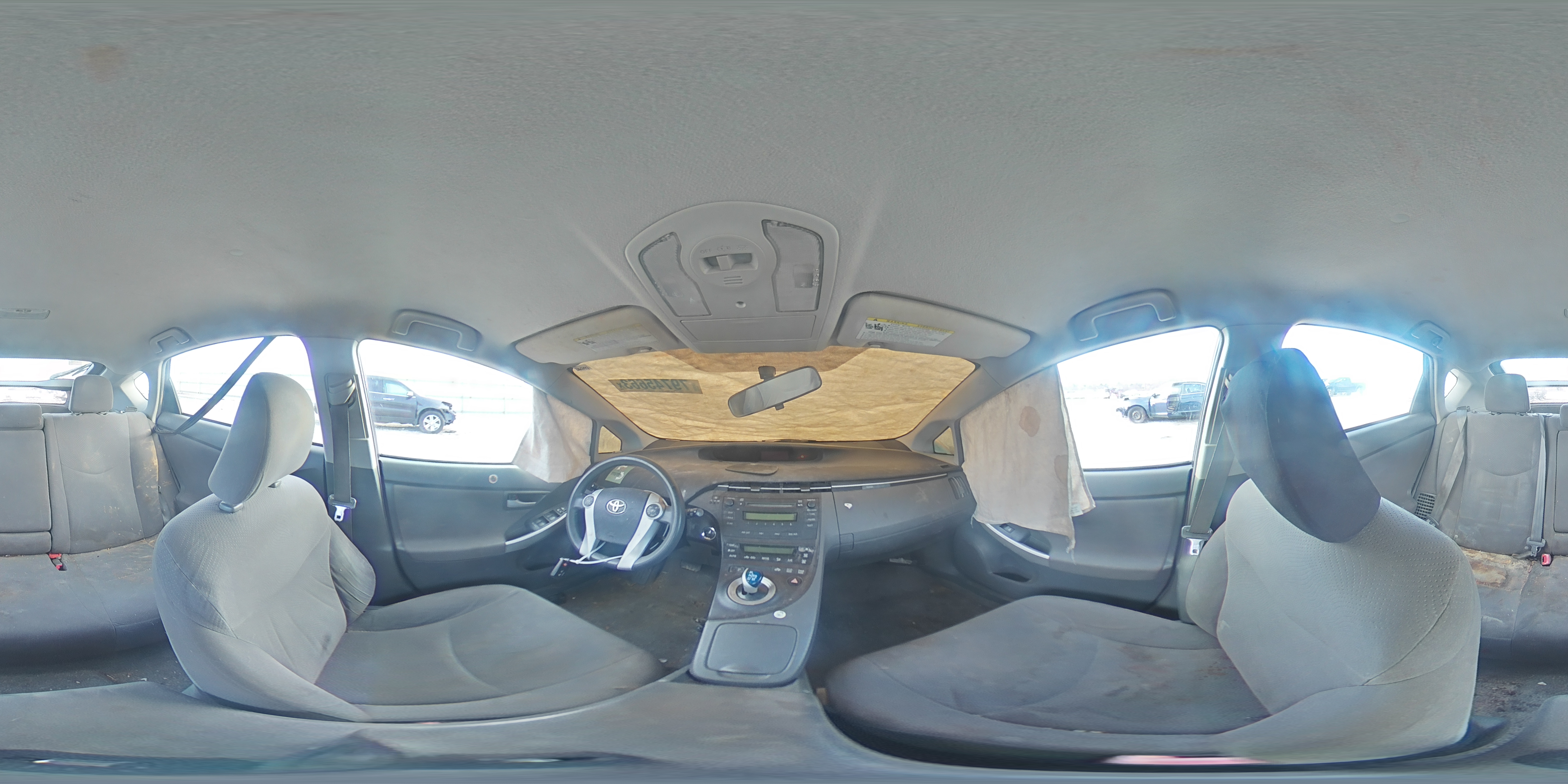 2011 Toyota Prius - Image 12