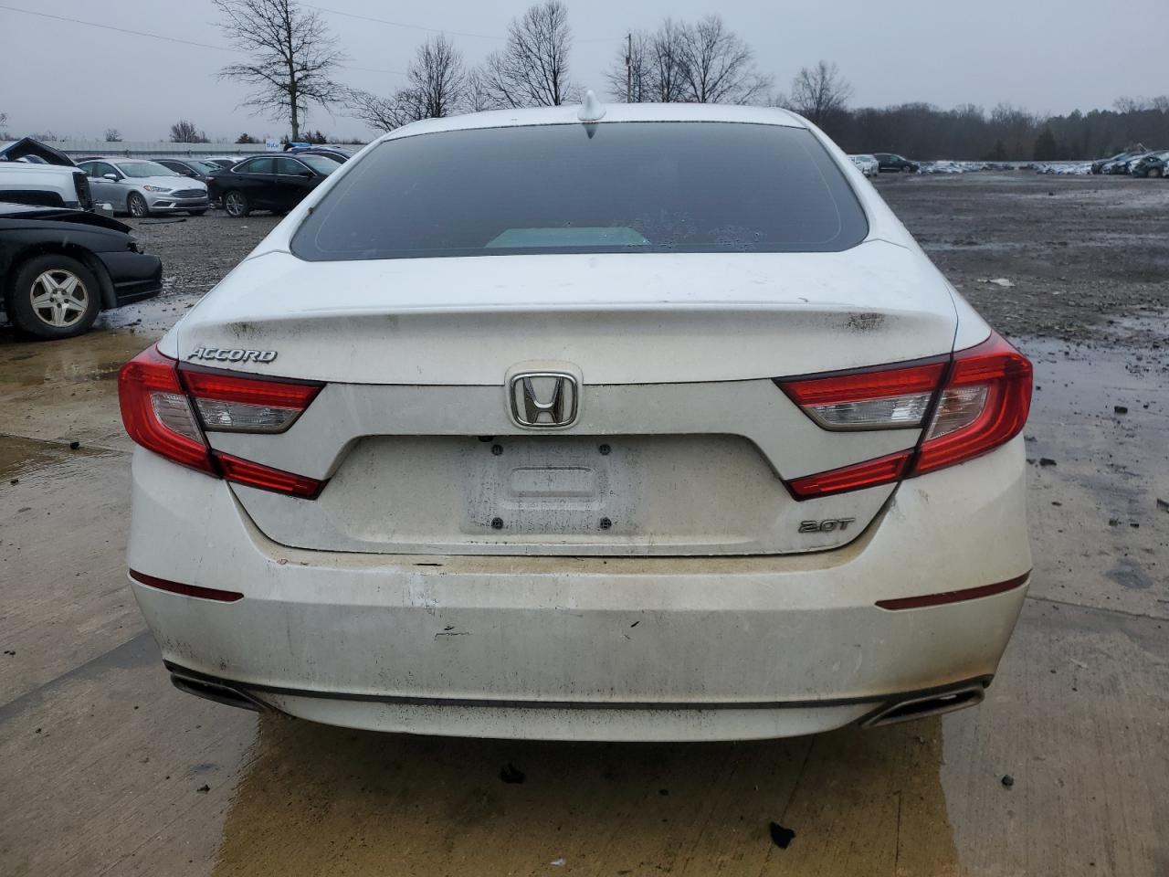 1HGCV2F5XJA010206 2018 Honda Accord Exl