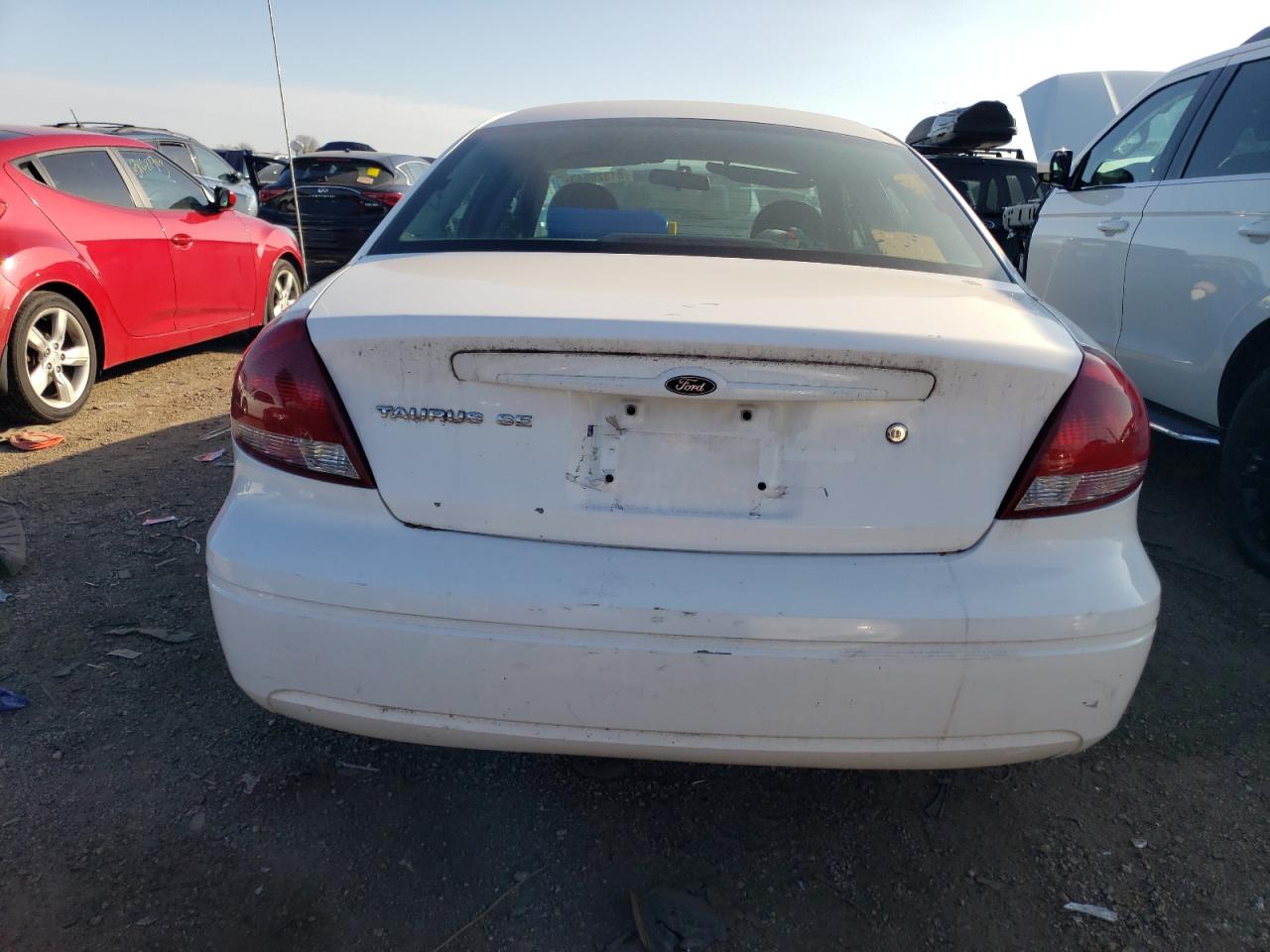 2004 Ford Taurus Se VIN: 1FAFP53U44G126947 Lot: 63400684