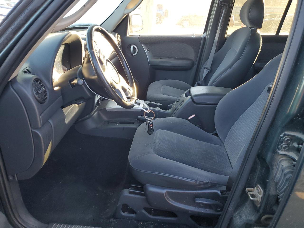 1J4GK58KX2W336051 2002 Jeep Liberty Limited
