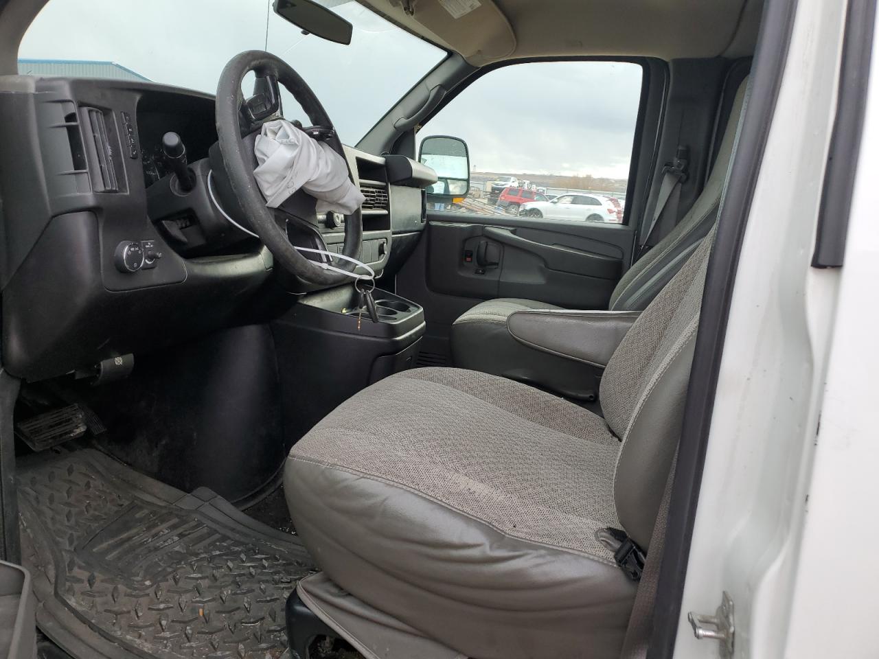 2010 Chevrolet Express G1500 Lt VIN: 1GBUGCD41A1118960 Lot: 79722923